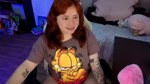 111lucygrim111 online show from June 23, 2026, 11:25 pm
