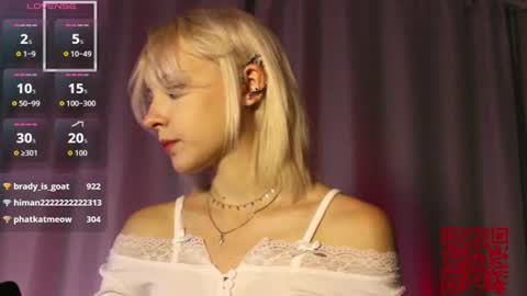 Mia online show from July 12, 2026, 6:54 pm