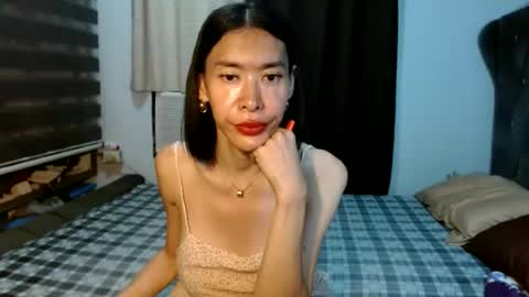 1perfectmodel online show from June 15, 2026, 4:53 pm