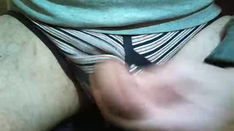 2001uwuk online show from May 18, 2026, 8:03 pm