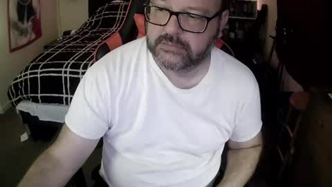 Snapshot of 3ndlessmike chatting on July 8, 2026, 11:04 am 3ndlessmike online show from July 8, 2026, 11:04 am