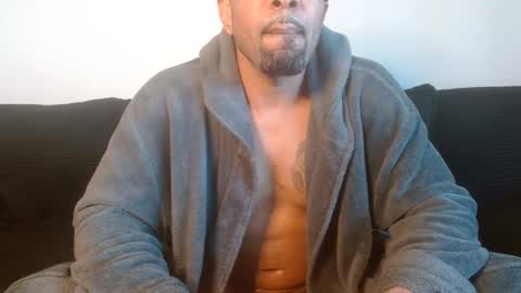 Snapshot of 420flyguy chatting on December 3, 2024, 8:39 pm 420flyguy online show from December 3, 2024, 8:39 pm