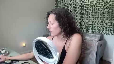 Snapshot of 420kc_couple chatting on August 3, 2026, 6:11 pm KC420Couple online show from August 3, 2026, 6:11 pm