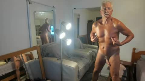 Snapshot of 88melter chatting on June 24, 2026, 1:15 am 88melter online show from June 24, 2026, 1:15 am