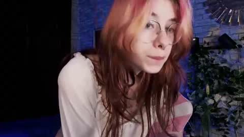 Snapshot of _alicenyx chatting on June 29, 2026, 8:42 pm Alice online show from June 29, 2026, 8:42 pm