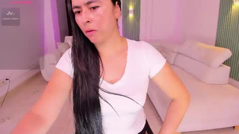 Ana online show from July 23, 2026, 7:23 pm