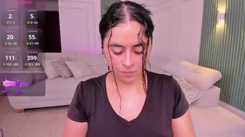Ana online show from July 25, 2026, 7:44 pm