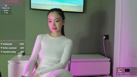 _asian_princess11_ online show from April 15, 2026, 7:58 pm