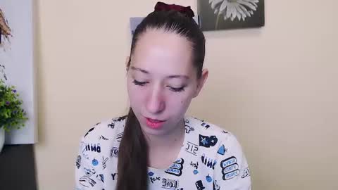 _astraia_ online show from June 18, 2026, 9:14 am