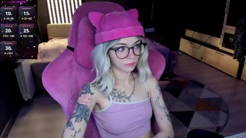 Olivia Subscribe to my Fansly -   online show from July 11, 2026, 12:02 am