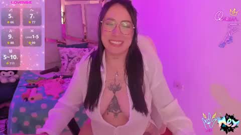 Angie  Independent model online show from June 13, 2026, 4:10 am