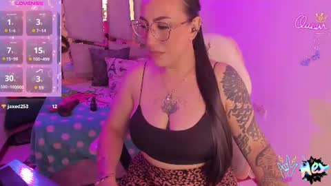 Angie  Independent model online show from June 18, 2026, 11:53 pm