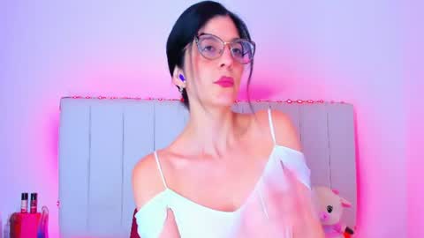 Carolina  online show from July 23, 2026, 4:05 pm