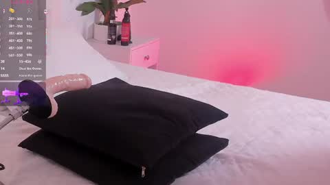 Emily Queen online show from July 25, 2026, 6:00 am