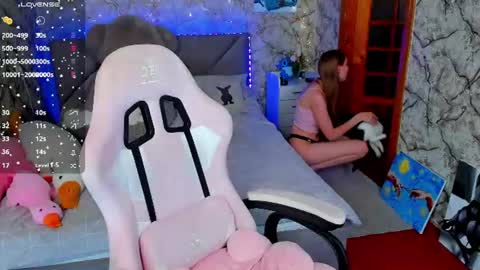Kate online show from July 26, 2026, 7:32 pm