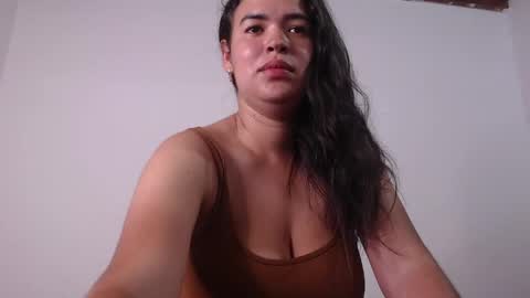 Snapshot of _leslie chatting on May 4, 2026, 3:24 am Leslie online show from May 4, 2026, 3:24 am