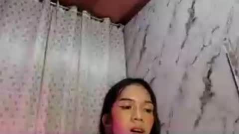 Melly online show from June 23, 2026, 5:55 pm