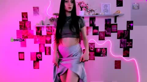 Snapshot of _mila_fire chatting on May 7, 2026, 9:03 am your Mila online show from May 7, 2026, 9:03 am