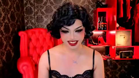 Raven Strauss online show from July 14, 2026, 6:07 am