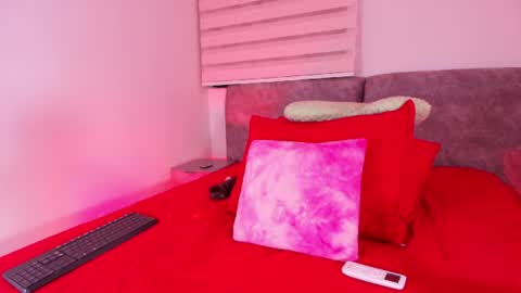 Luna online show from July 23, 2026, 3:04 am