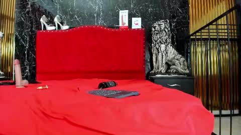  NicoleSweet1 online show from July 23, 2026, 10:29 pm