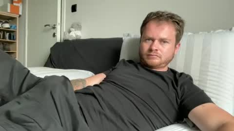_stevie___ online show from June 30, 2026, 9:21 am