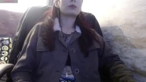 Yuyi online show from June 22, 2026, 2:57 am