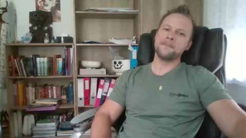 Long distance cumshot online show from May 9, 2026, 7:24 am