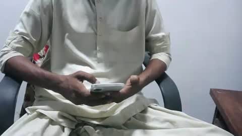 aakhan804 online show from May 21, 2026, 12:34 pm