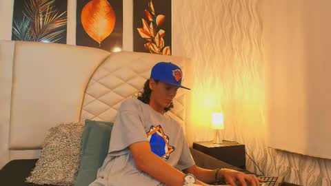 Snapshot of abravanel_sefardi chatting on June 4, 2026, 9:21 pm Abrovanel online show from June 4, 2026, 9:21 pm