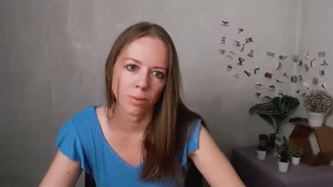 adamais_ online show from June 25, 2026, 2:44 am