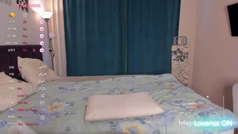 Snapshot of adele_adam chatting on June 19, 2026, 2:05 am adele_adam online show from June 19, 2026, 2:05 am