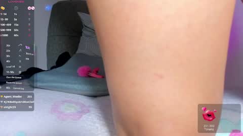 adelinaconte1 online show from May 16, 2026, 12:29 am