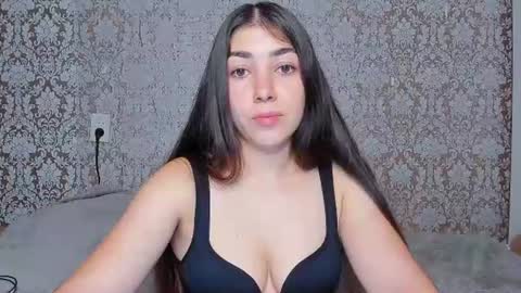 Adriana online show from July 8, 2026, 7:07 pm