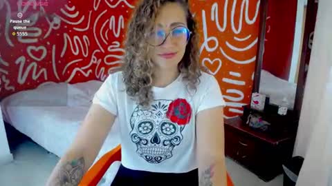 afrodita_solis online show from June 29, 2026, 7:14 pm