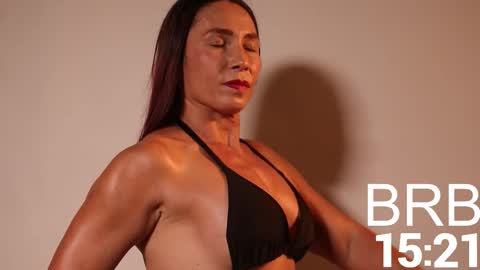 Snapshot of agatha_fit chatting on October 23, 2025, 4:17 pm AGATHA online show from October 23, 2025, 4:17 pm