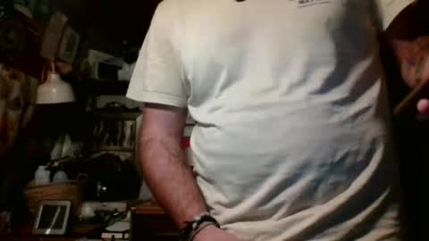 Juan online show from November 11, 2025, 7:58 pm