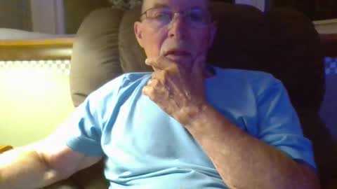 aguynrkfrd online show from July 16, 2026, 9:04 am
