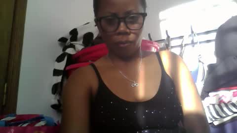 Snapshot of aicha_boobs chatting on May 17, 2026, 12:45 pm Aicha boobs online show from May 17, 2026, 12:45 pm