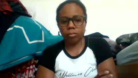 Snapshot of aicha_boobs chatting on June 17, 2026, 10:17 am Aicha boobs online show from June 17, 2026, 10:17 am