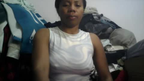 Aicha boobs online show from August 3, 2026, 9:40 pm