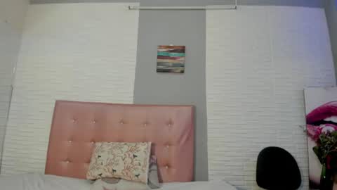 aileenkeys online show from August 5, 2026, 7:28 pm