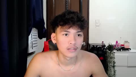 aj_daksxx online show from July 28, 2026, 5:03 am