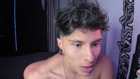 Ander uwu online show from July 3, 2026, 2:40 am