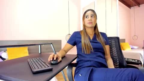 Alana online show from January 5, 2026, 9:51 pm