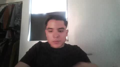 alber753713 online show from June 1, 2026, 10:33 pm
