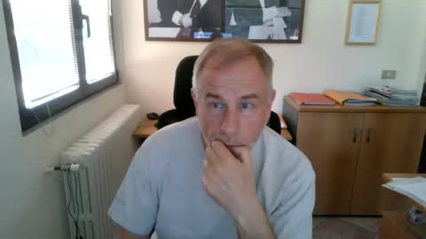 aleandela online show from June 17, 2026, 1:56 pm