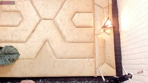 aleja__slav3 online show from July 26, 2026, 11:17 am