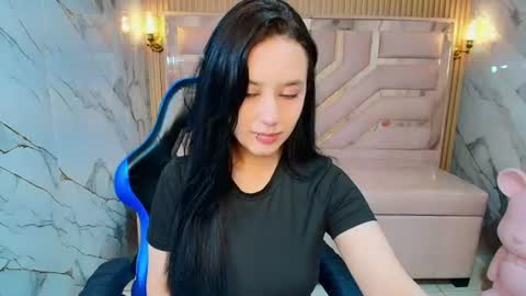 Aleja  online show from June 25, 2026, 8:13 pm