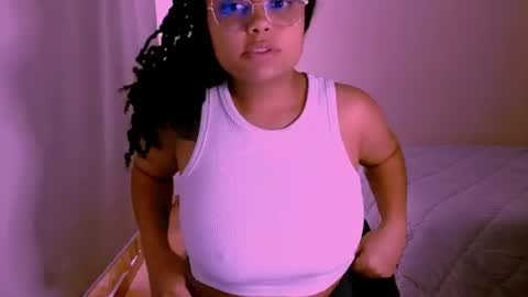 Snapshot of alejandra_conde chatting on July 16, 2026, 4:57 pm Alejandra online show from July 16, 2026, 4:57 pm